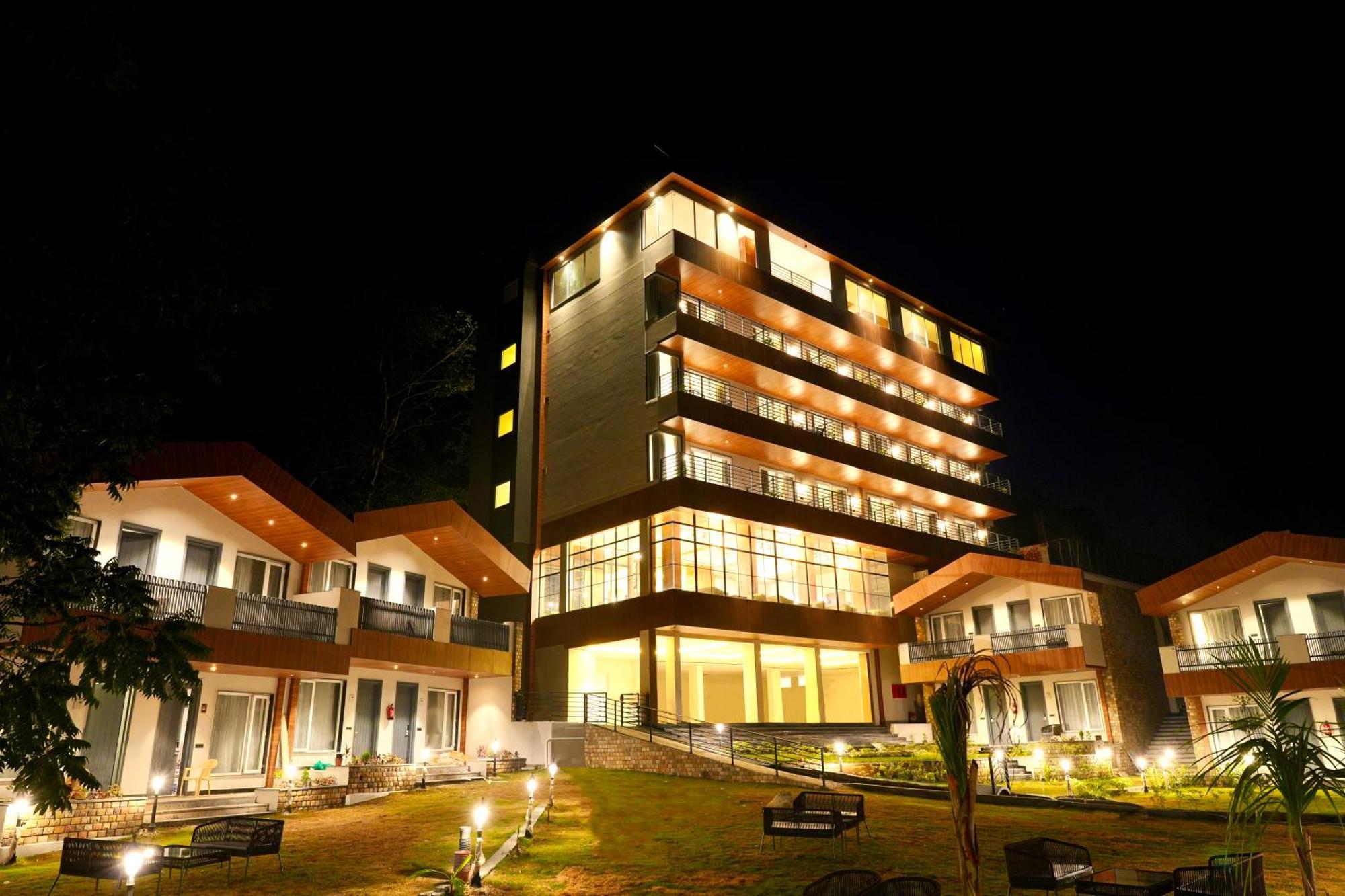 Dls Divine River Resort And Spa, Rishīkesh Exterior foto