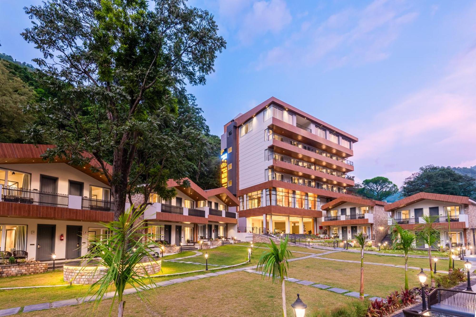 Dls Divine River Resort And Spa, Rishīkesh Exterior foto