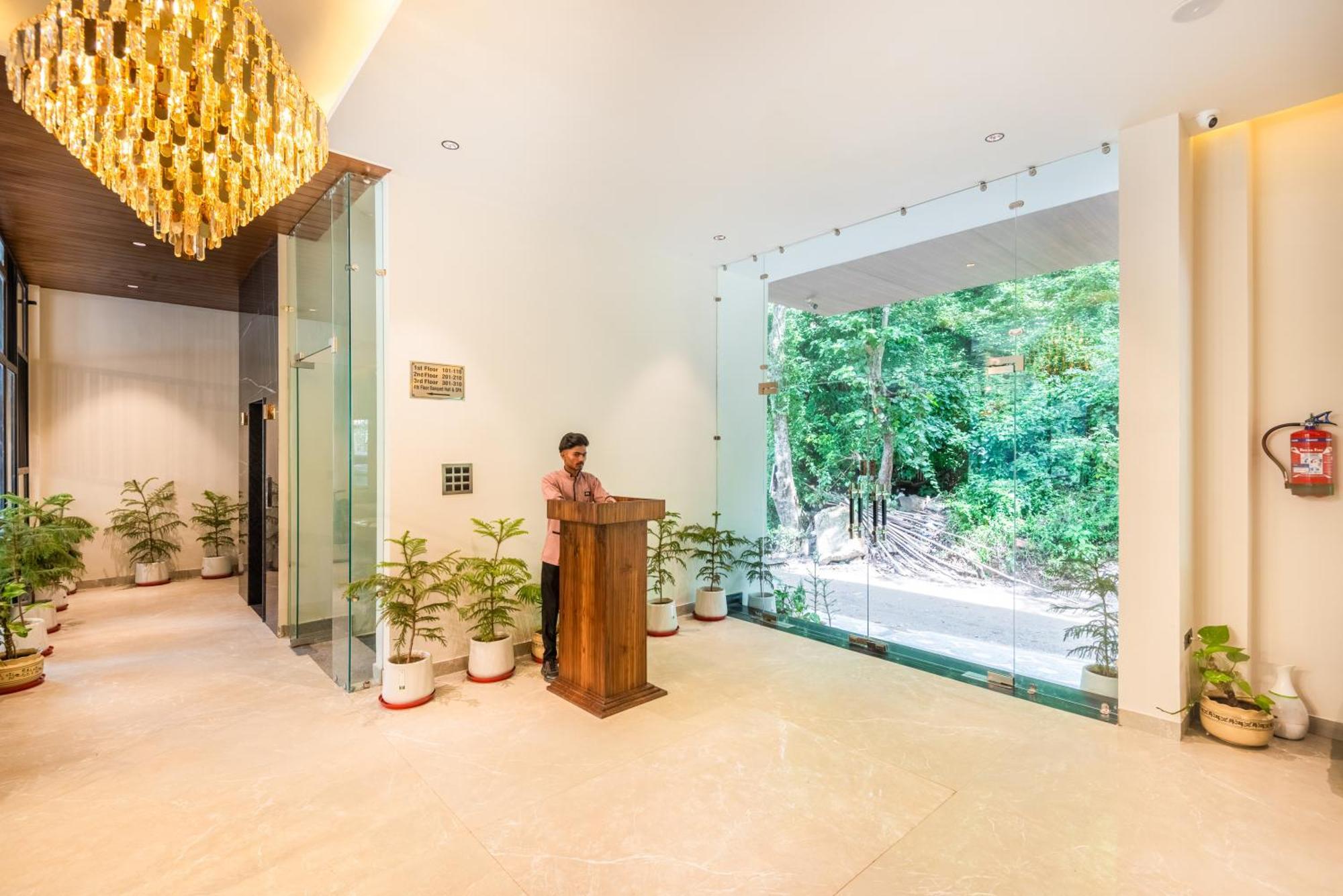 Dls Divine River Resort And Spa, Rishīkesh Exterior foto